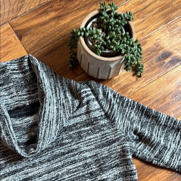 Ann Taylor Gray Cowl Neck Sweater - Picture 4 of 13